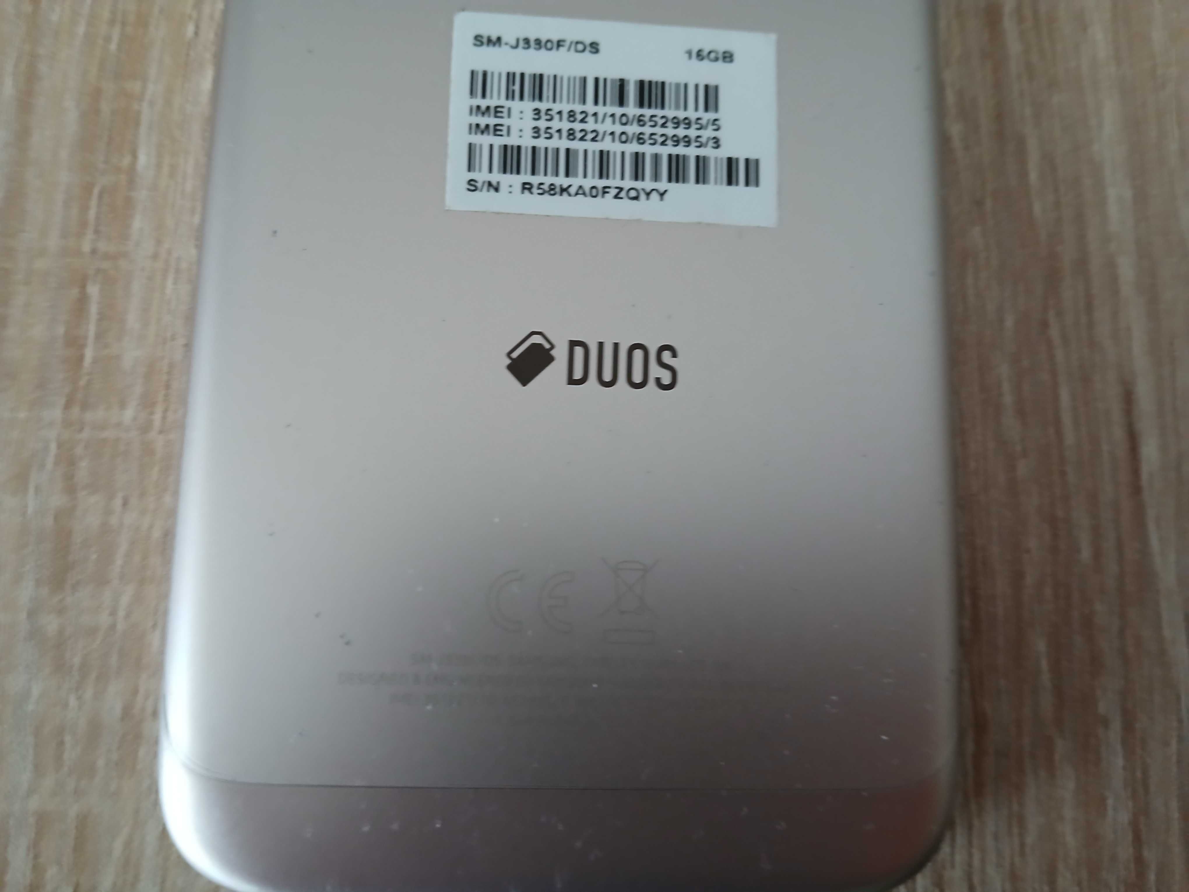 Smartfon Samsung Galaxy J3 2017 duos