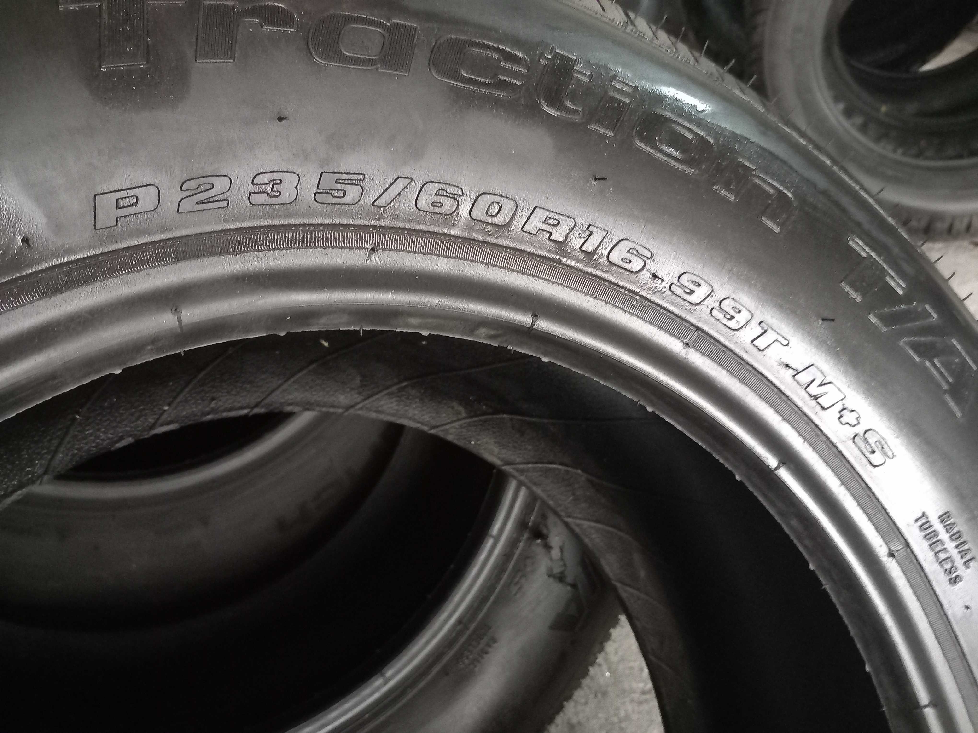 4 Pneus Novos 235/60R16 BFGoodrich