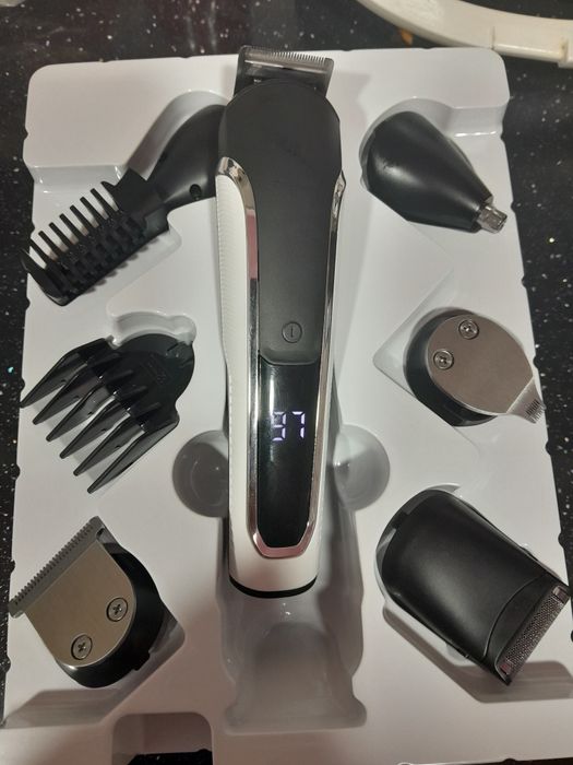 Тример, машинка для стрижки.