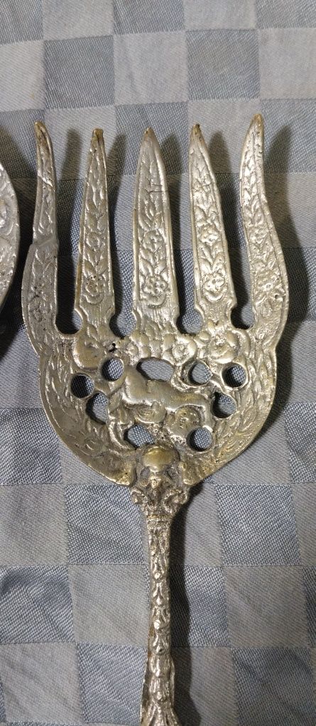 Talheres vintage para salada em aço inoxidável trabalhado