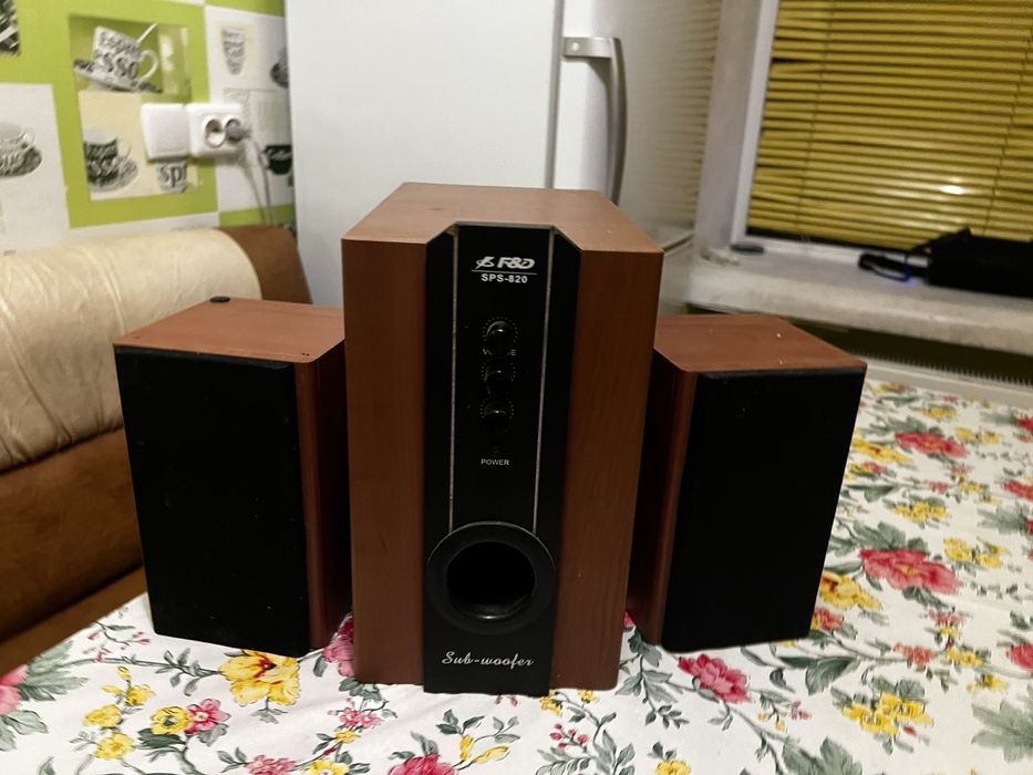 Колонки з саббуфером