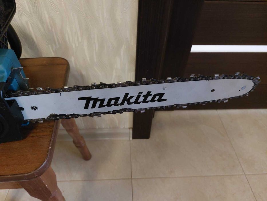 Мережева ланцюгова пила Makita UC4041A, оригінал