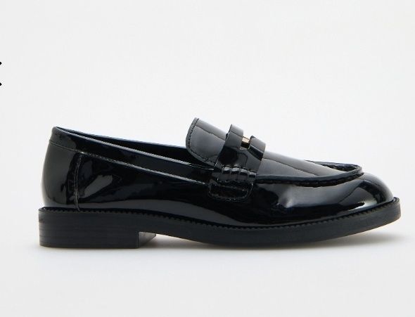 Nowe buty Reserved na płaskiej podeszwie mokasyny roz,38 pantofle