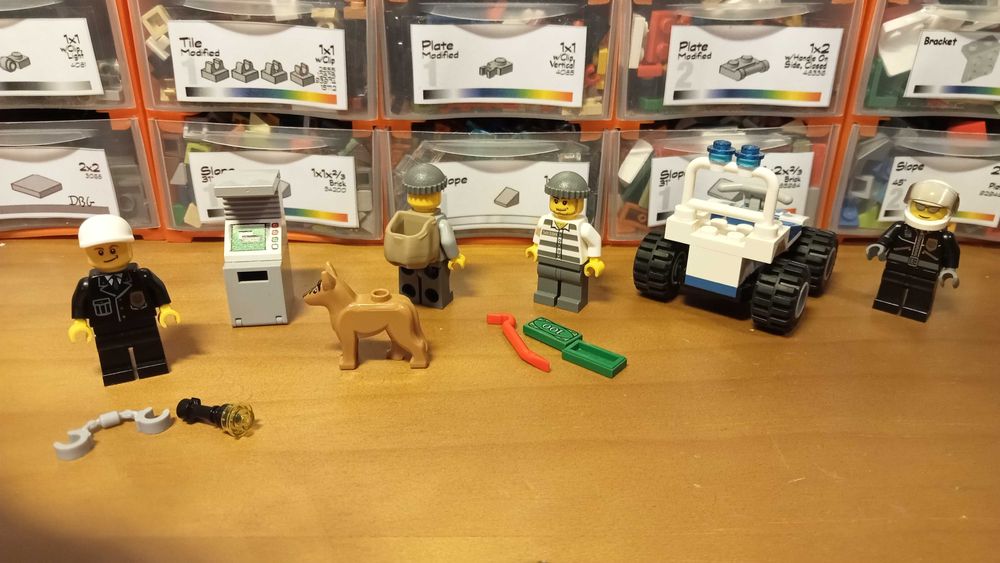 Lego city 7279 Police Minifigure Collection