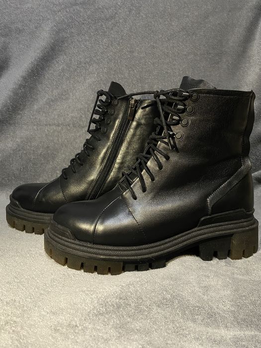 Шкіряні зимові ботинки жіночі