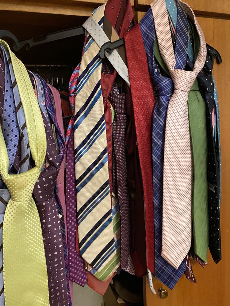 Vendo Gravatas packs de 2 gravatas 10 euroe