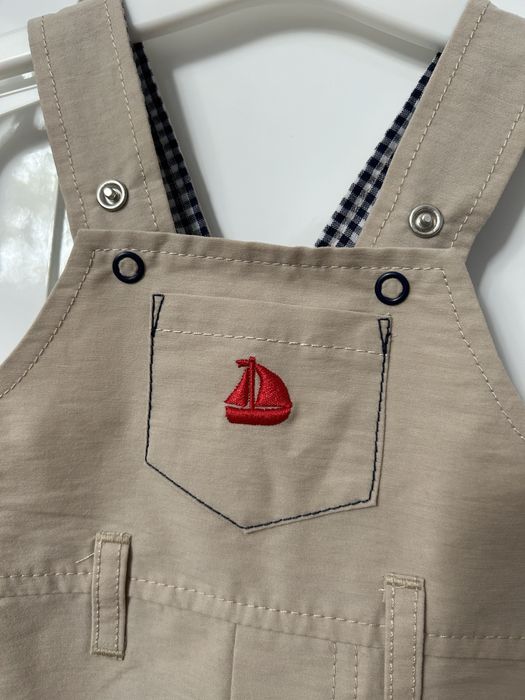 Spodenki dziecięce na szelkach r. 68 nowe