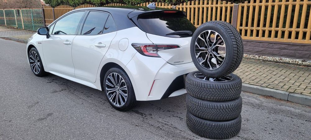 Tojota Corolla 1.8 hybryda