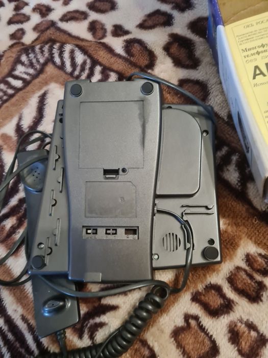 Телефонные аппараты Аркадия и Thompson