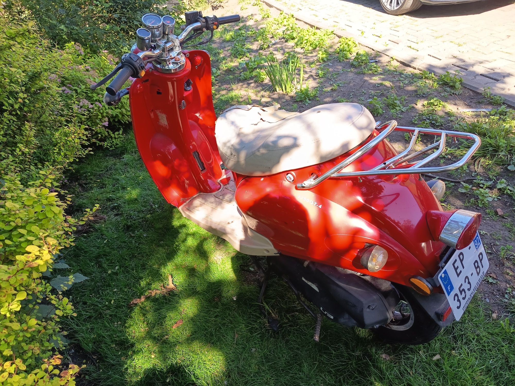 Skuter 50cm3 Ala Vespa