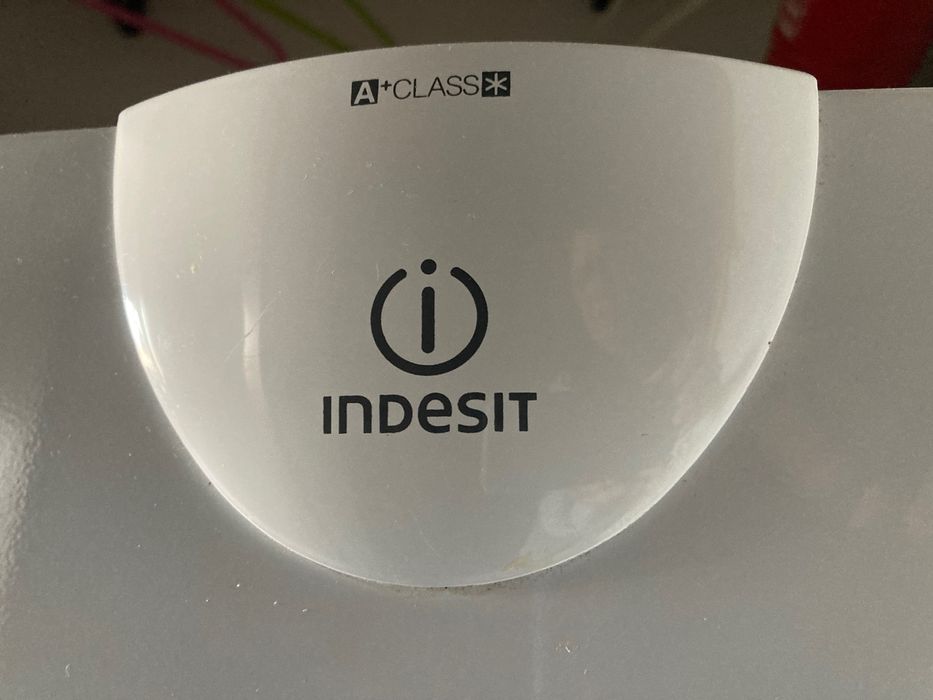 Frigorifico Indesit classe A+ em bom estado