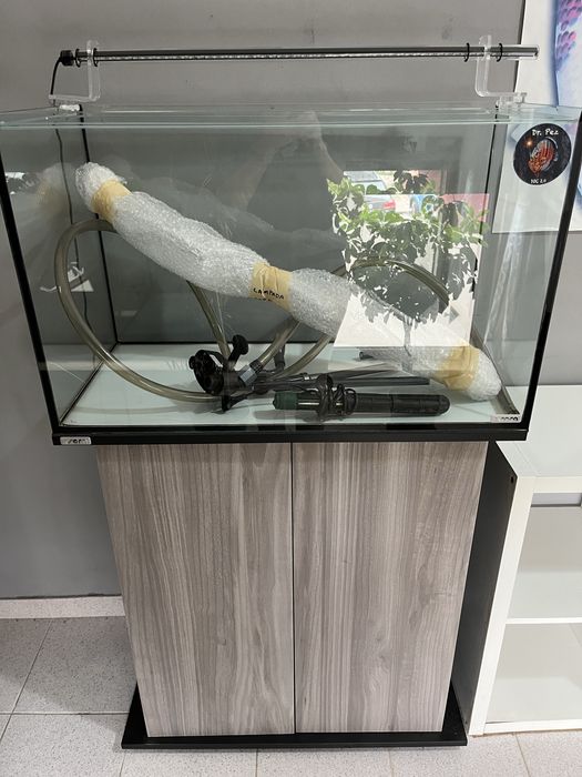 Aquário Sera completo