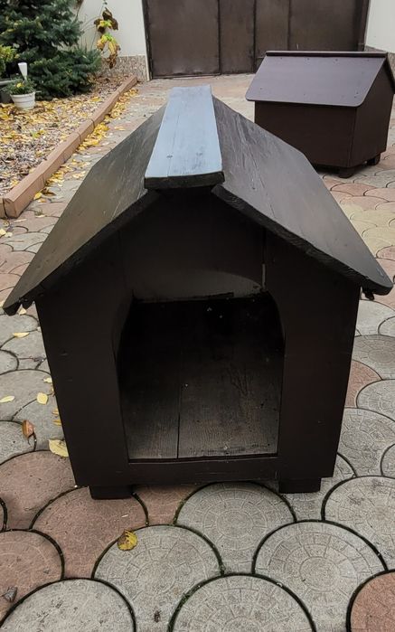 Будка для собак деревянная