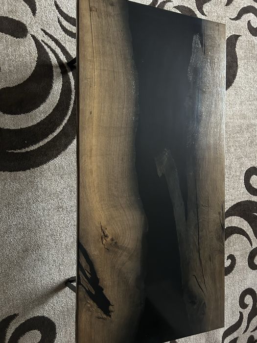 Журнальний столик з мореного дуба