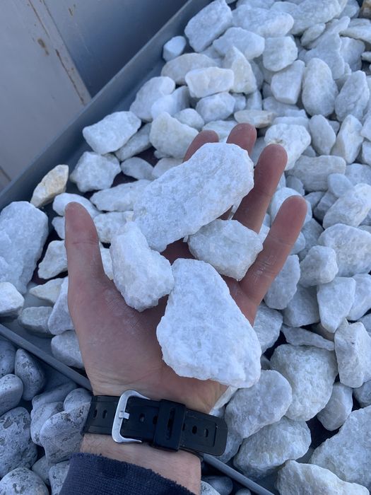 Біла галька, крихта, крошка, білий камінь