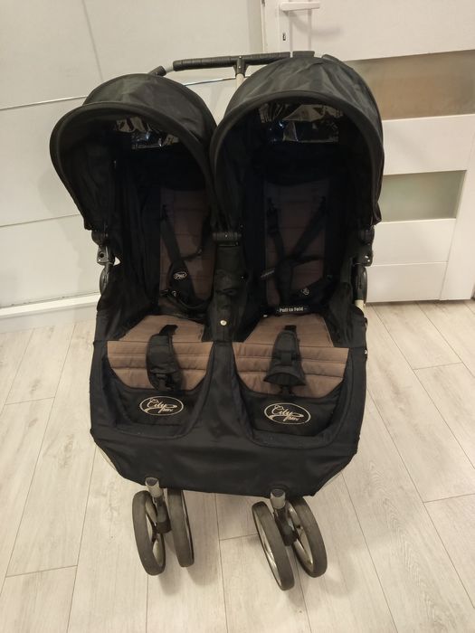 Wózek dla bliźniąt