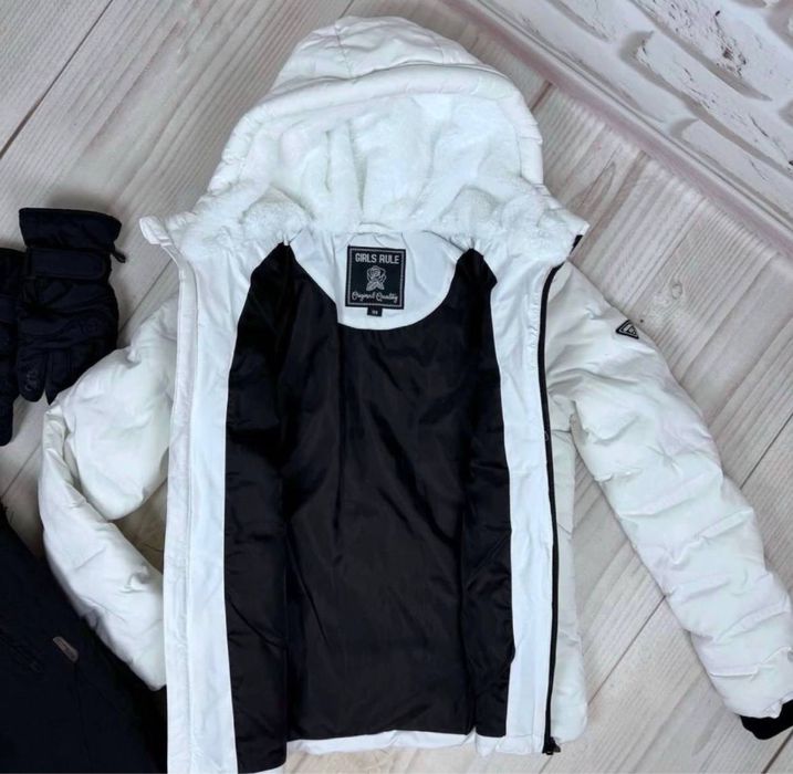 Лижний костюм + рукавиці, захист для сідниць, наколінники