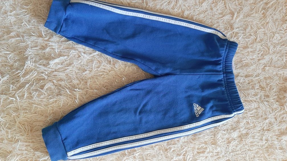 Спортивный костюм на мальчика  Adidas 92р .