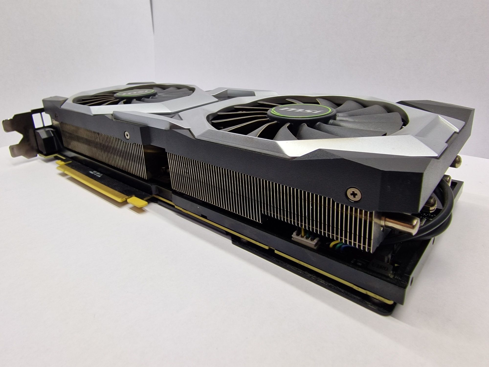 MSI nVidia GeForce RTX2080 Ti Ventus 11G солидная видяха для ПК-бояр