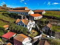 Casa rural T3+1 para recuperar em Santa Marta de Penaguião