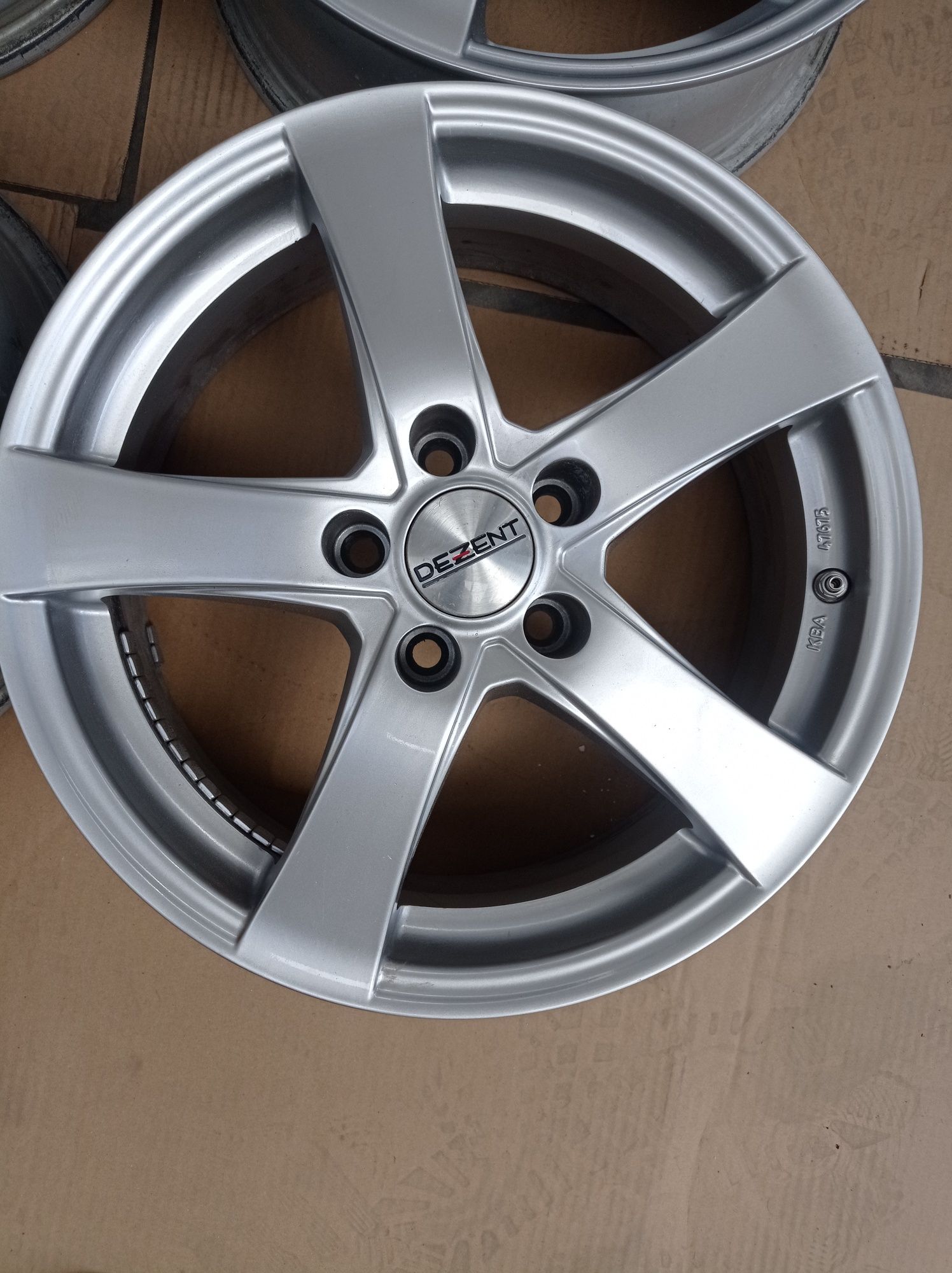 Alufelgi Felgi Aluminiowe r16 OPEL 5x105  et38