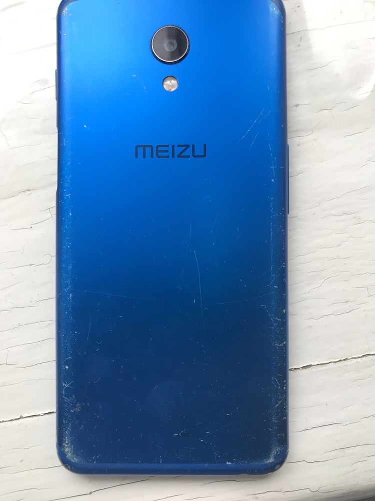 MEIZU M6S 3/32гб оригинал идеальное состояние новая акб