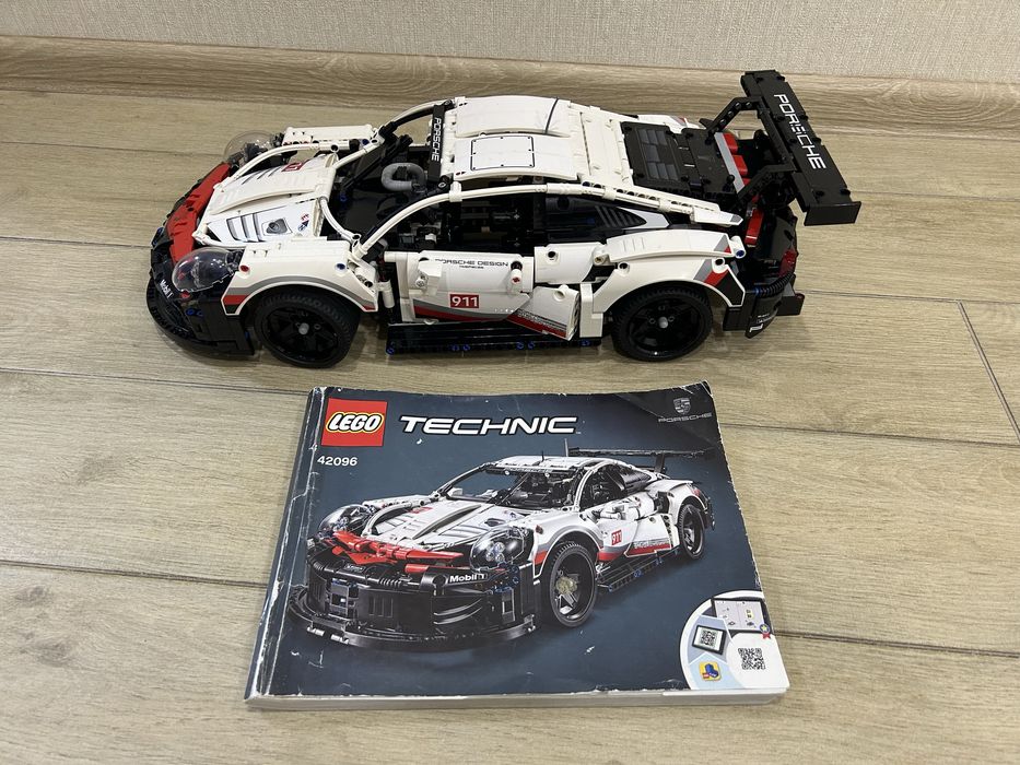 LEGO Technic 42096 Porsche 911 RSR
