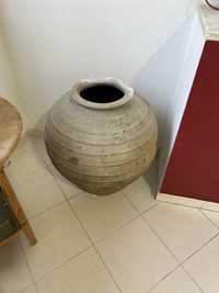 Vaso de barro antigo