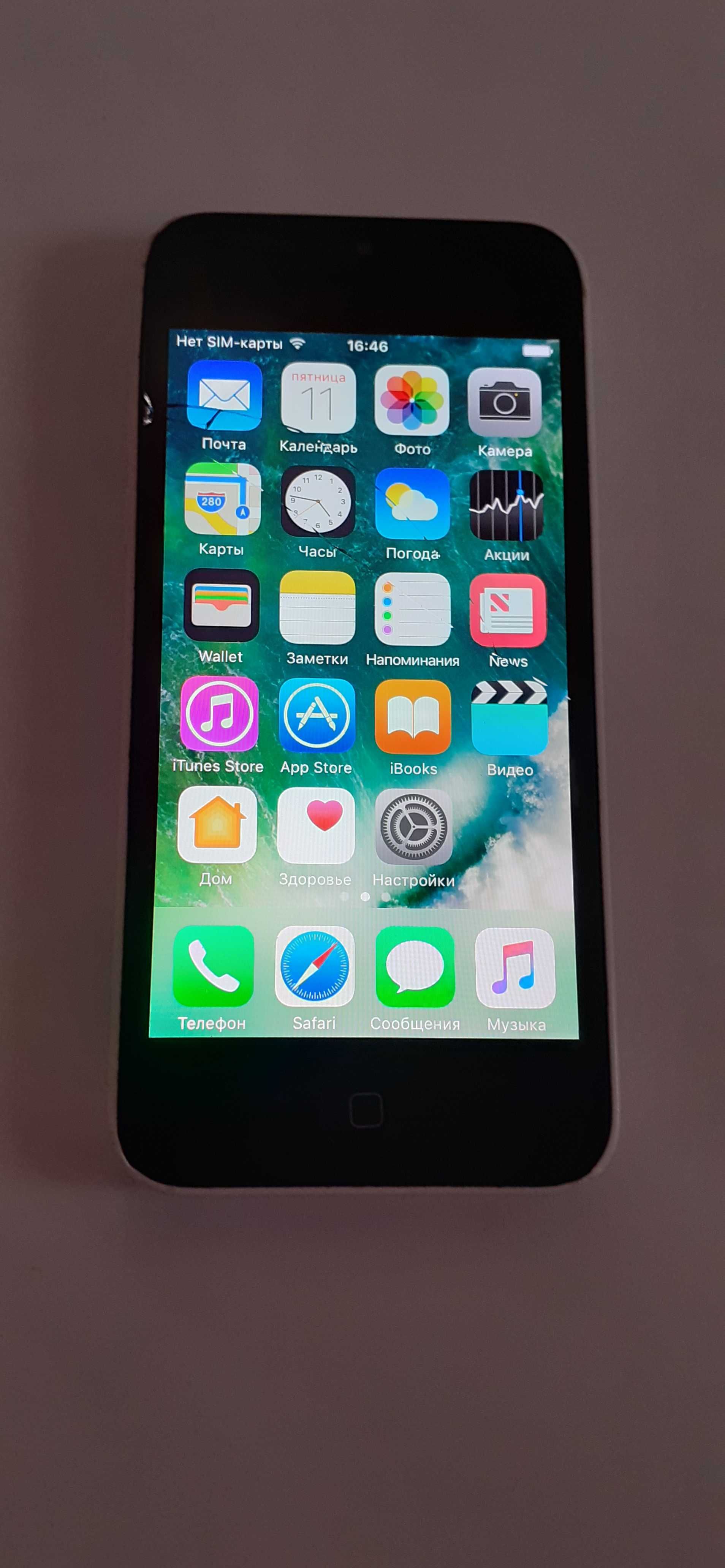 3 Телефона Apple IPhone 5 A1429 (16GB), 5c A1507 (8GB) без сети