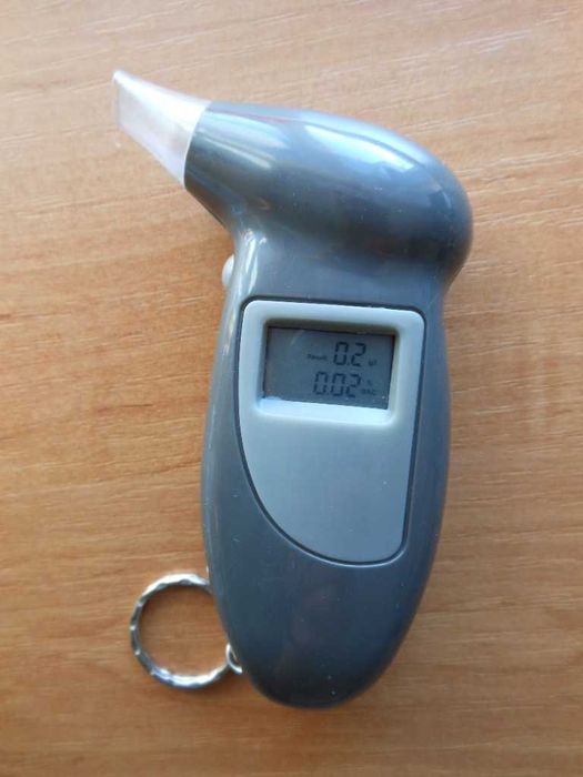 Zestaw 3 małe tanie i dobre ALKOMATY cyfrowe, z wymiennymi ustnikami