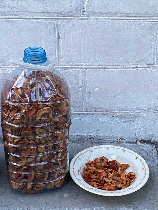 Продам сухофрукти на узвар ( яблука)