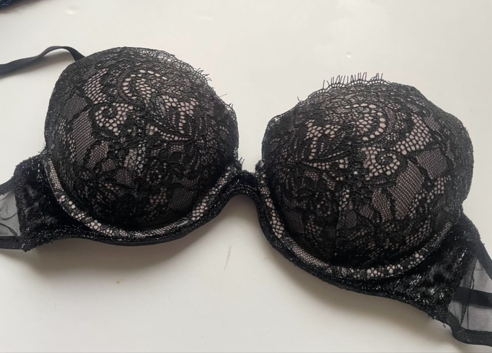 Бюст Victorias Secret р.34B/В75 і ін.