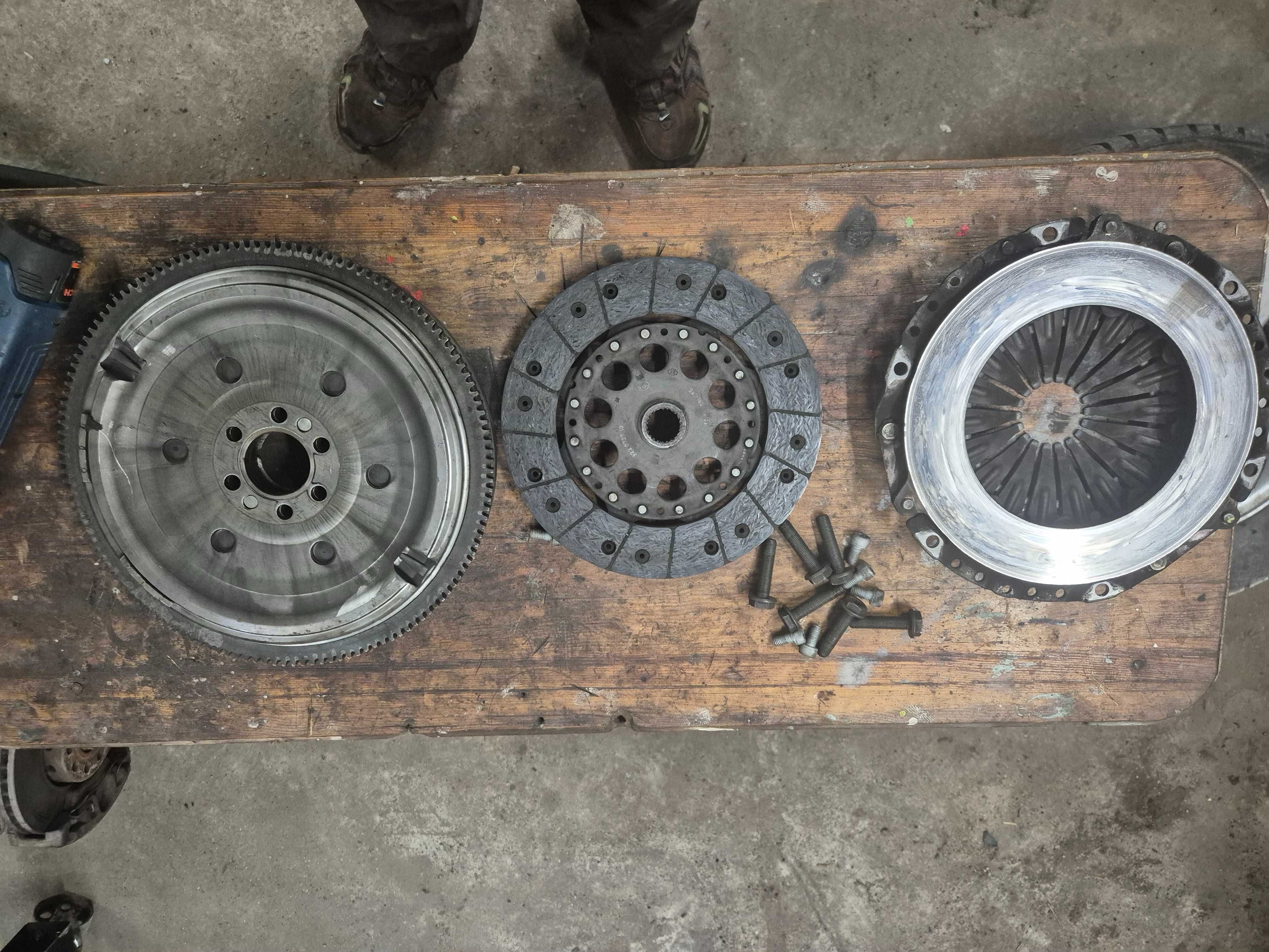 Dwumas Luk 6kkm audi a4 b5 1.9tdi ajm passat b5
