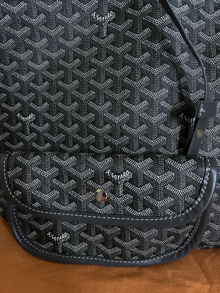 Жіноча сумка від Goyard