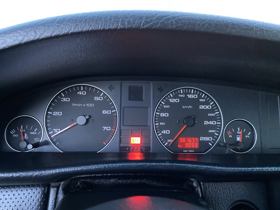 Продам Audi A6 C4