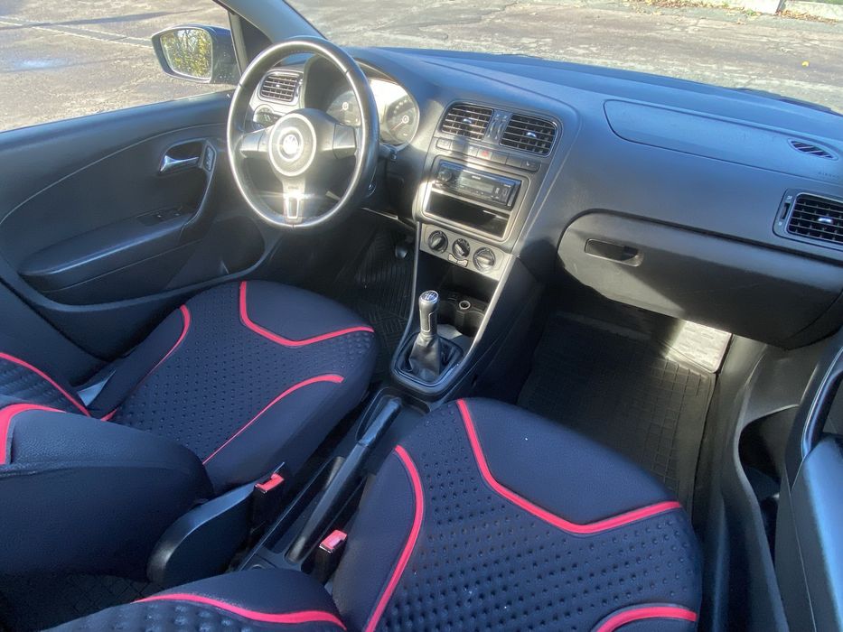 Продам Volkswagen Polo 1.6 газ/бензин з рідним пробігом офіційний 2013