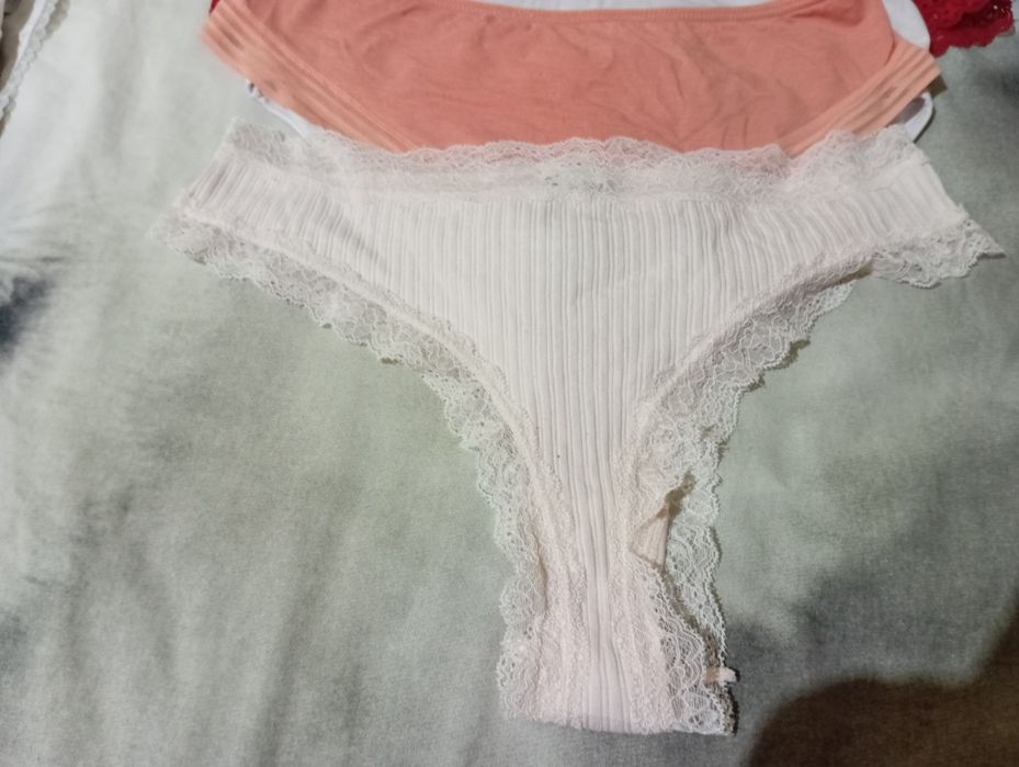 Majtki damskie rozmiar XL Cena za szt