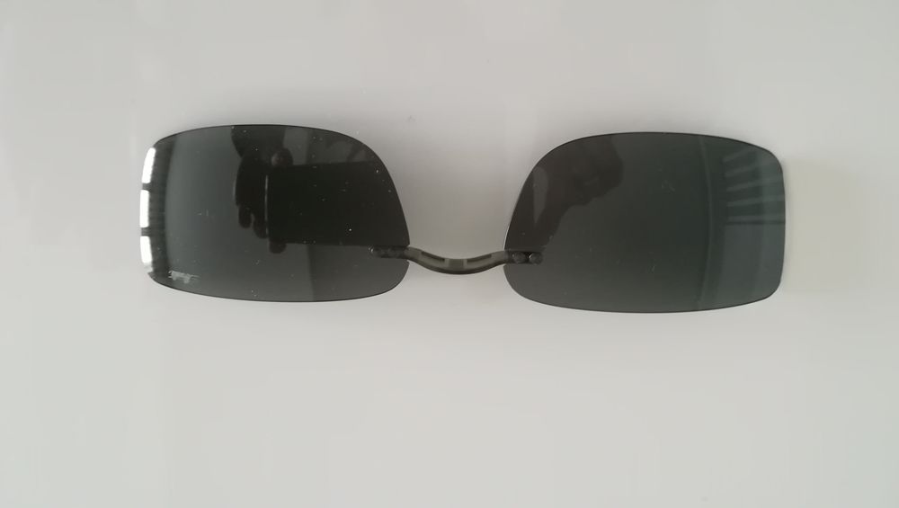 Clip-On Style Shade - Silhouette