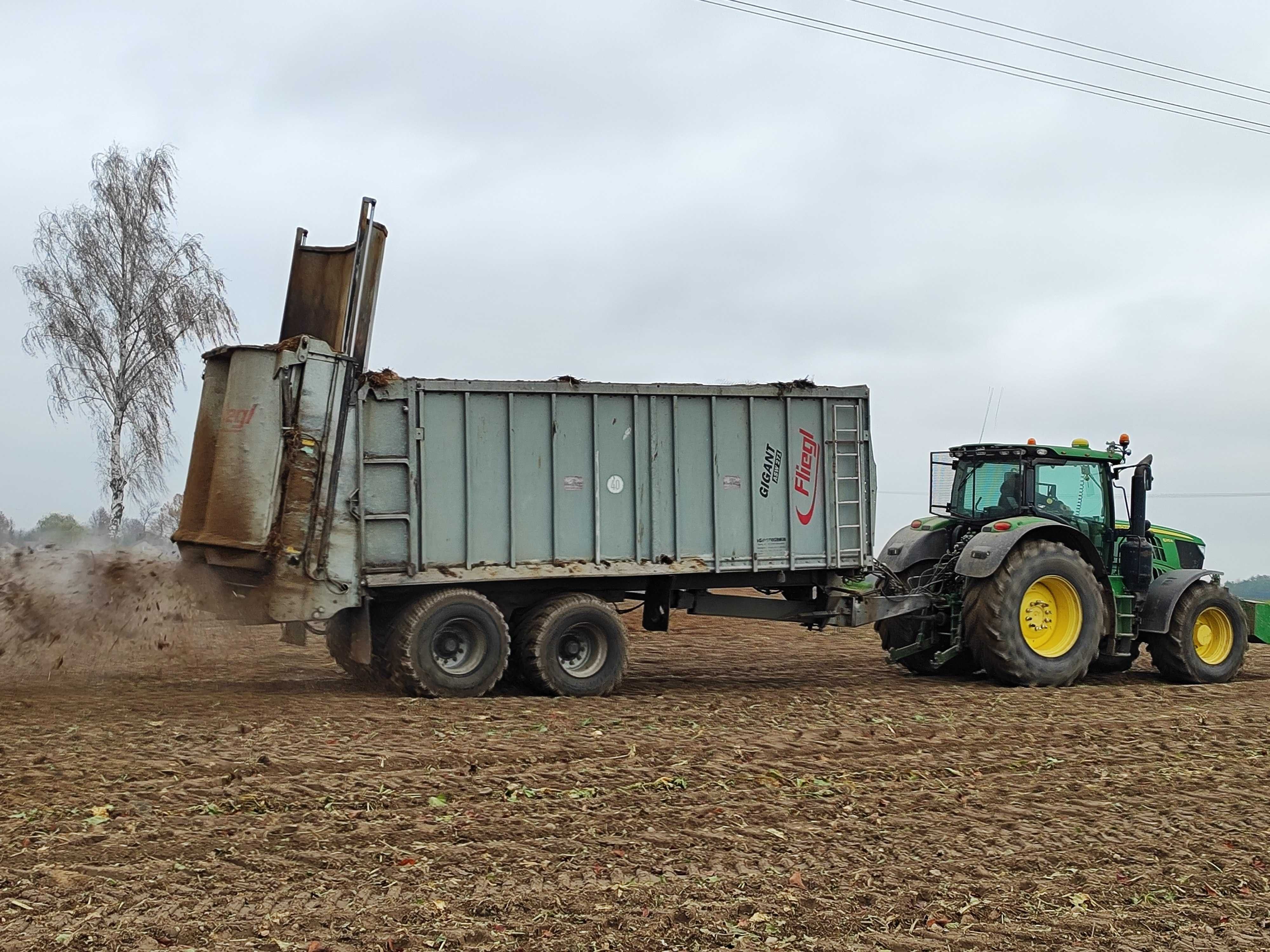 Rozrzutnik Fliegl ASW271 GIGANT z klapą, 2015r