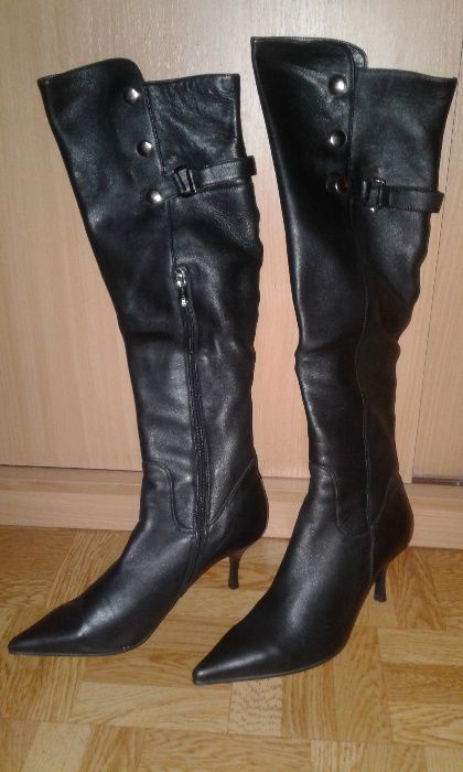 Продам осенние сапоги женские