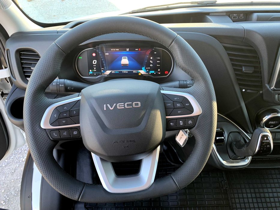 Wynajem Busa Dostawczego, Wynajem busa Kontener Iveco 10EP Warszawa