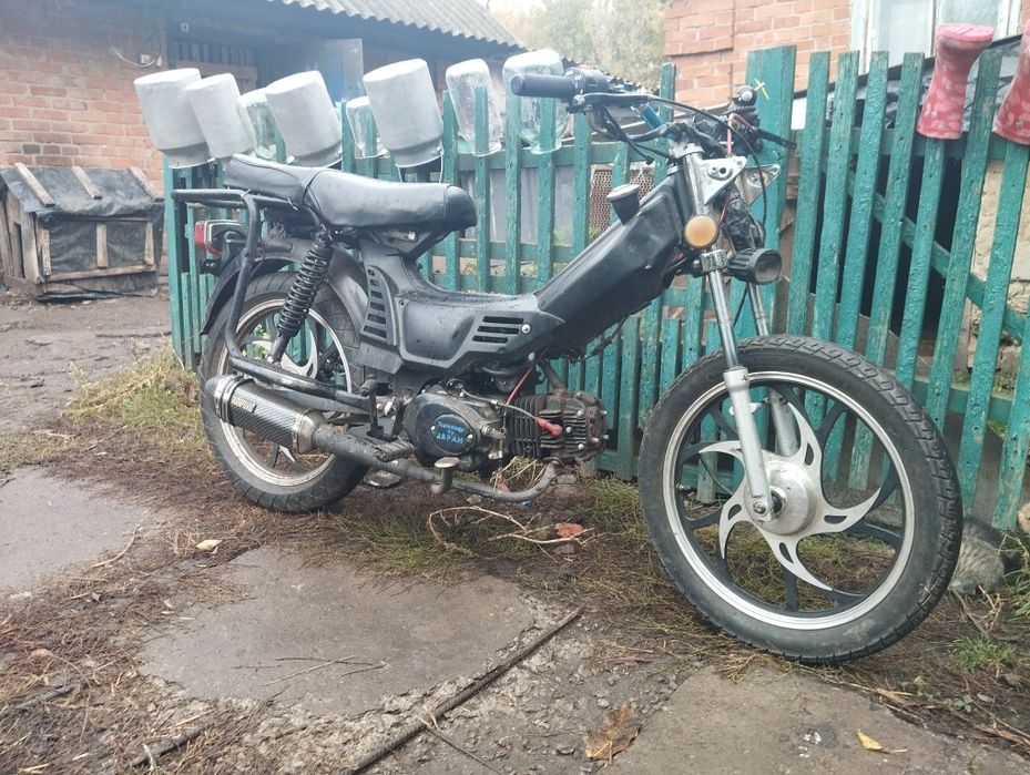 Дельта 125см³ + шлем с резиной