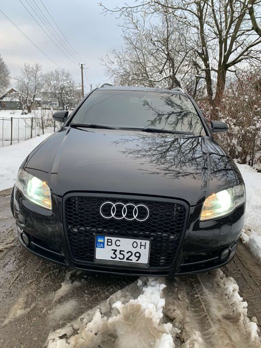 Audi a4 в гарному стані !