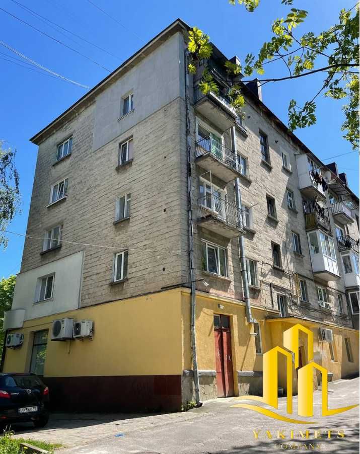 Продаж комерційного приміщення на вул. Дружби 3, площа 372.9 кв.м