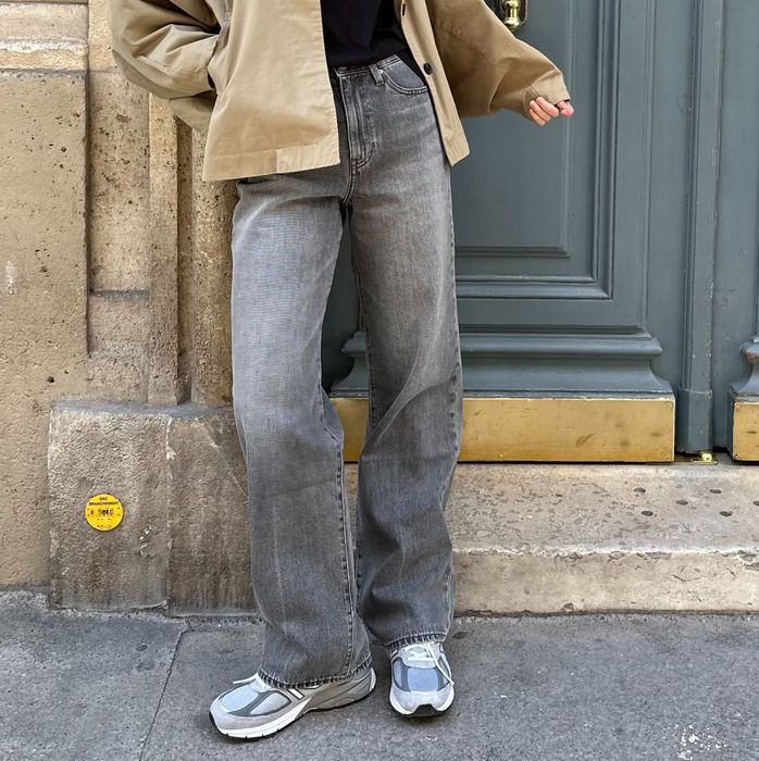 Сірі джинси Uniqlo