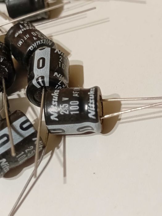 Конденсаторы К50-16В 63v 22mF / CE04W 25V 100mF. НОВЫЕ