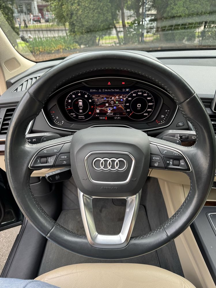 Audi Q5 2017 рік