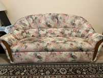 Oddam za darmo. Rozkładana sofa używana