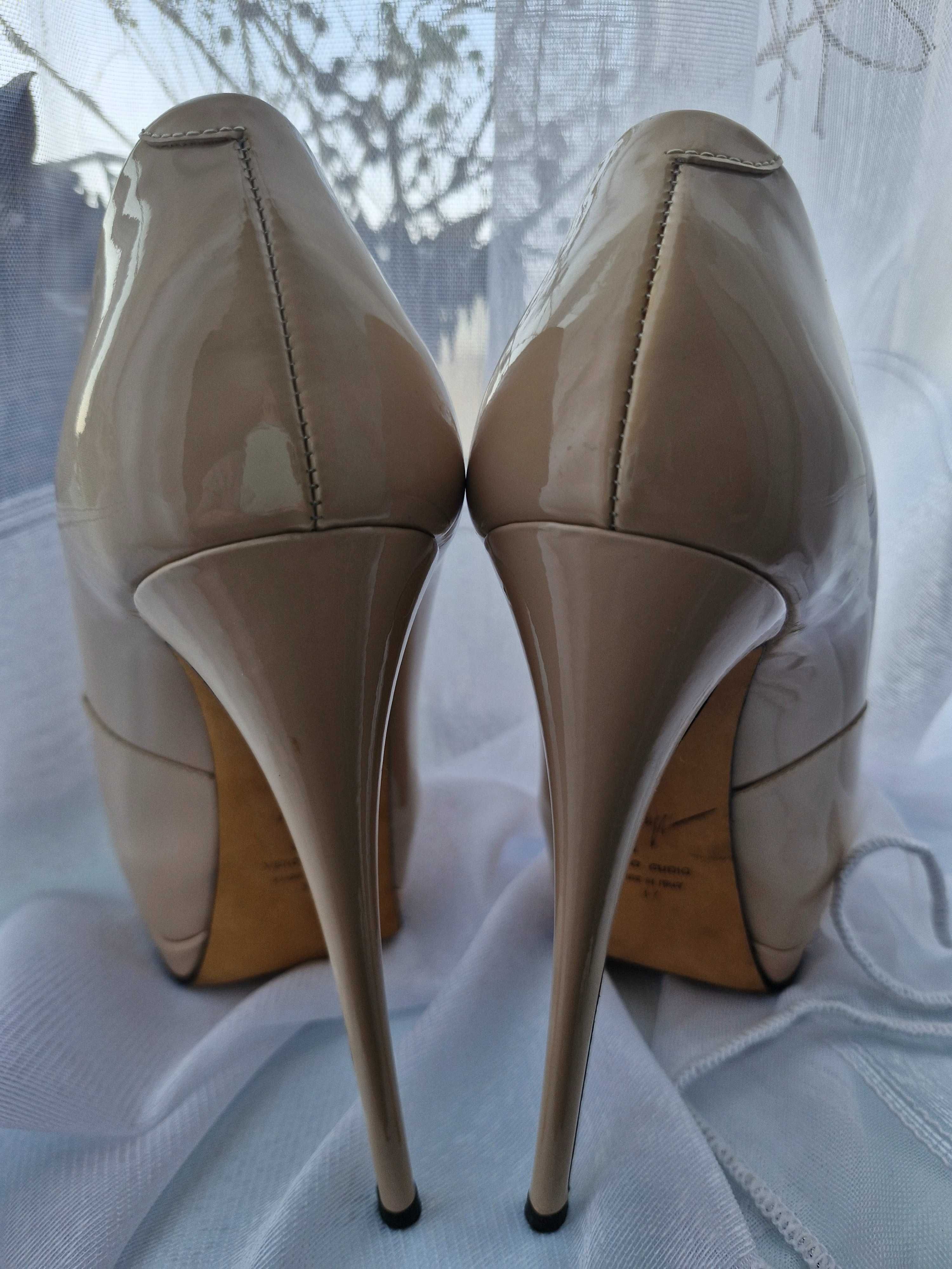 Туфлі - босоніжки жіночі Giuseppe Zanotti