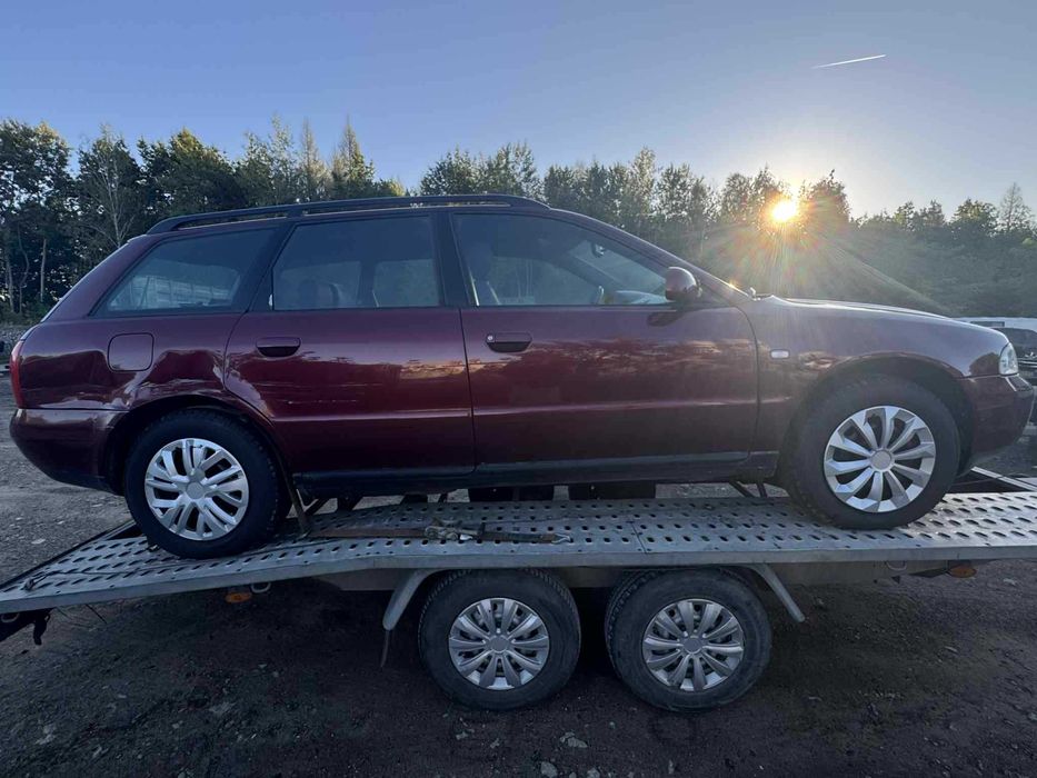 Audi A4 B5 1.9TDI Na części